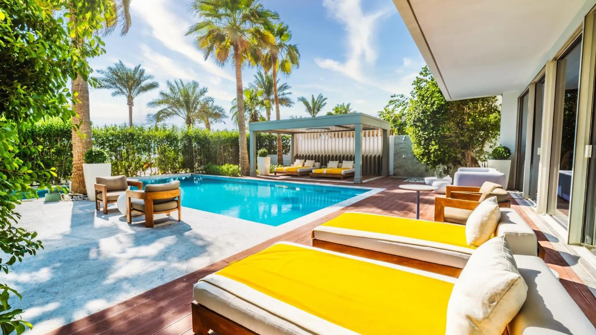 ***** Resort Five Palm Jumeirah Dubai United Arab Emirates