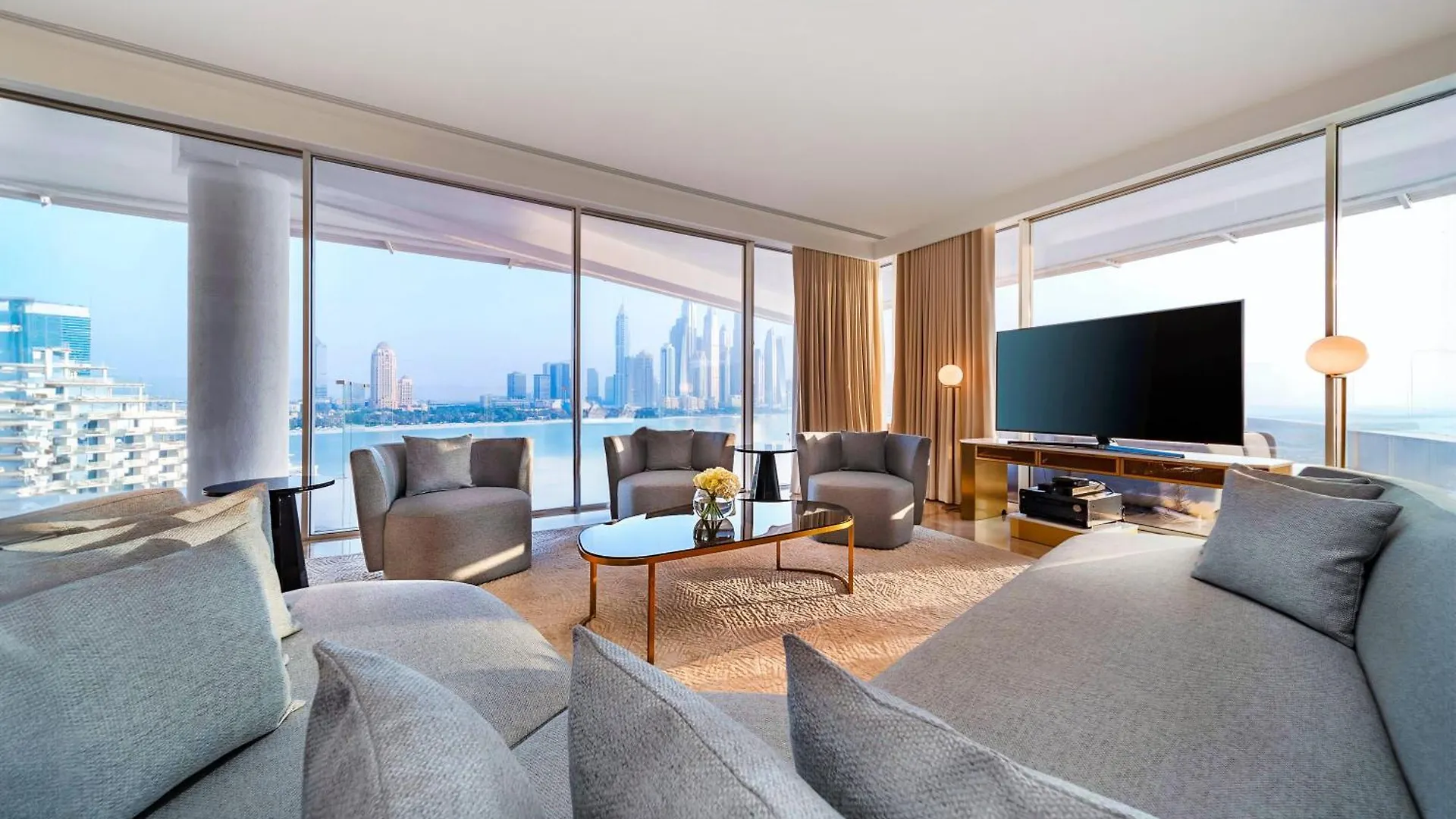 Resort Five Palm Jumeirah Dubai