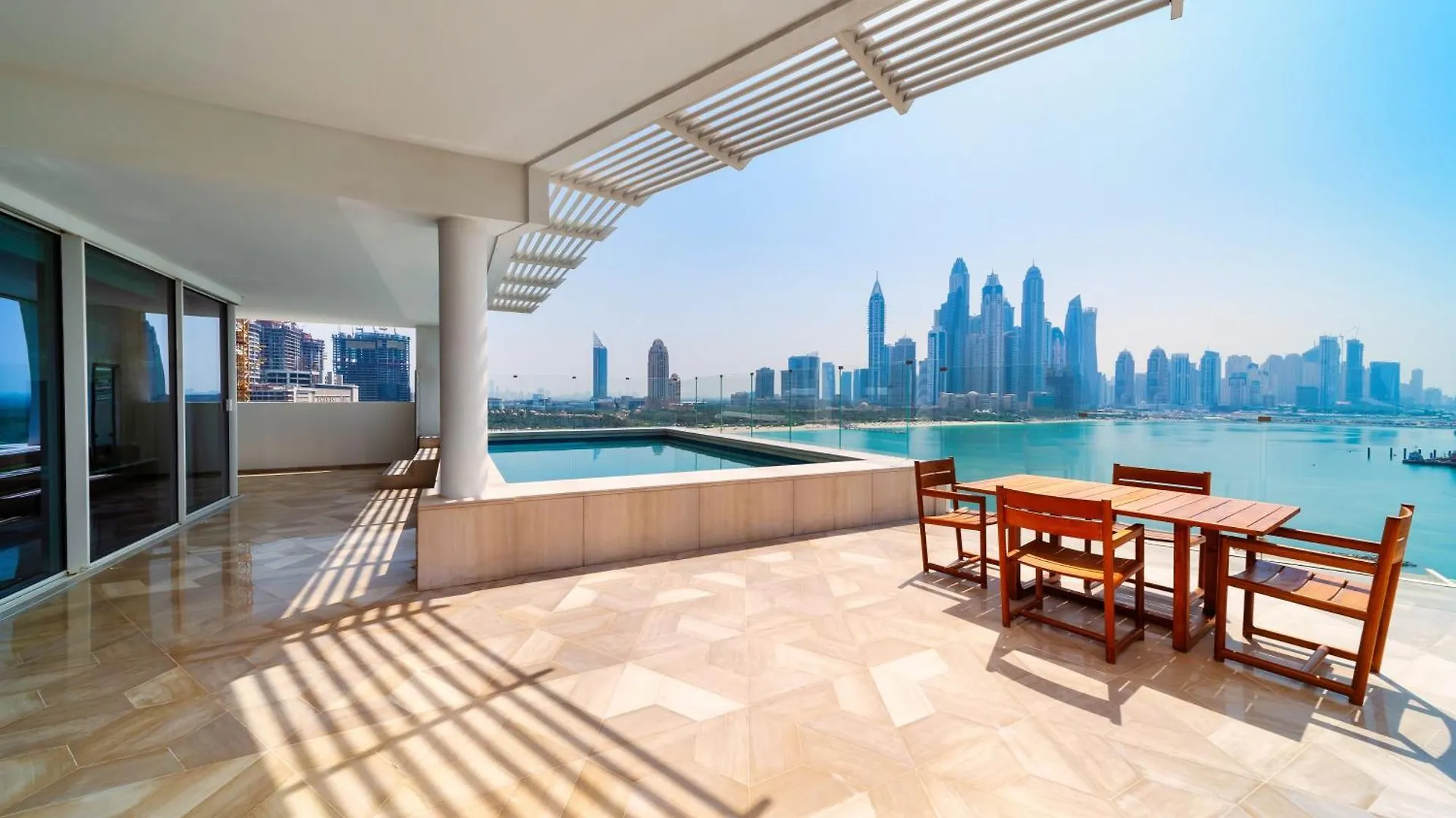 Resort Five Palm Jumeirah Dubai