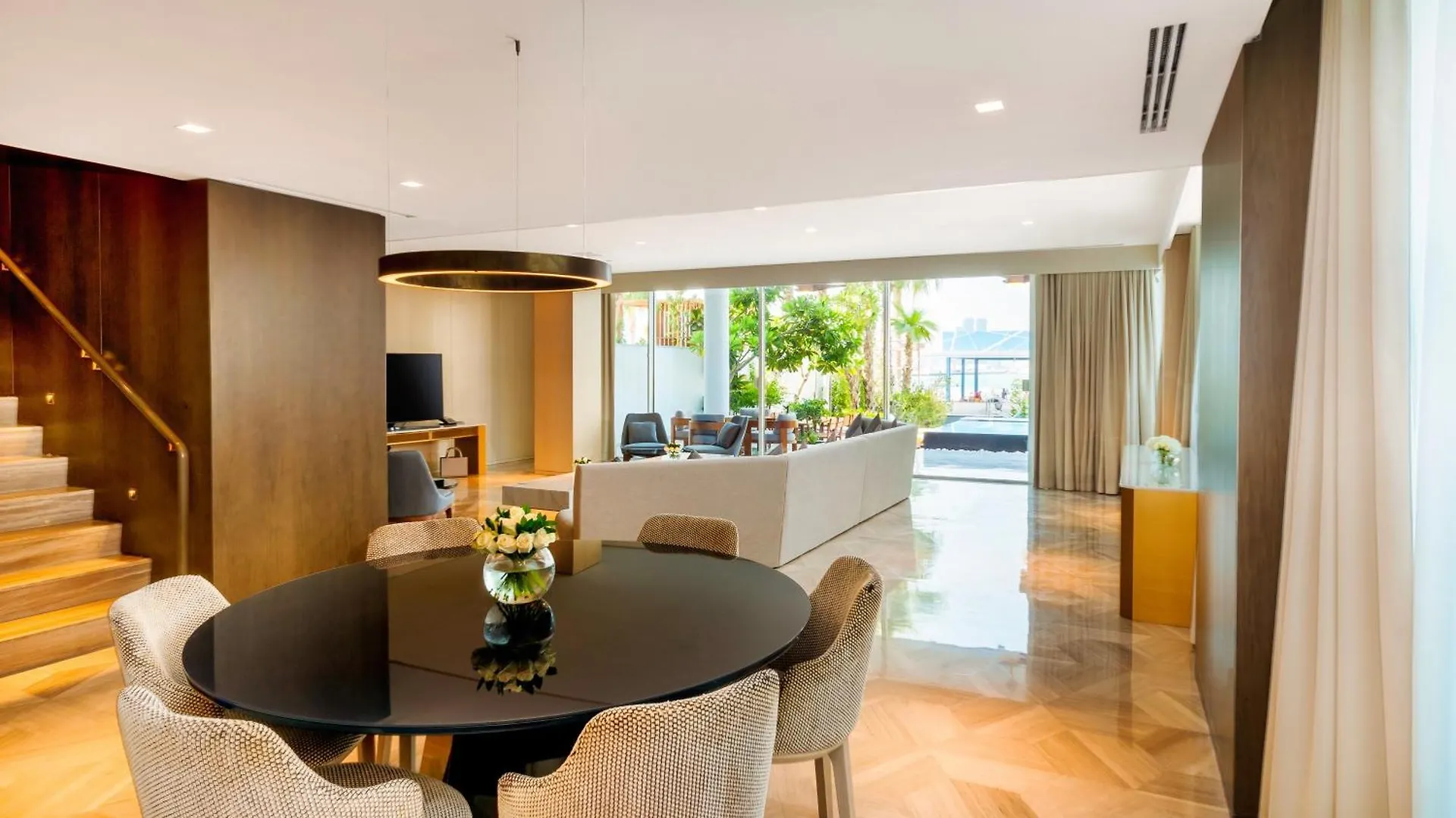 Resort Five Palm Jumeirah Dubai